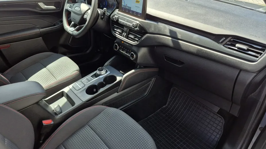 FORD Kuga -