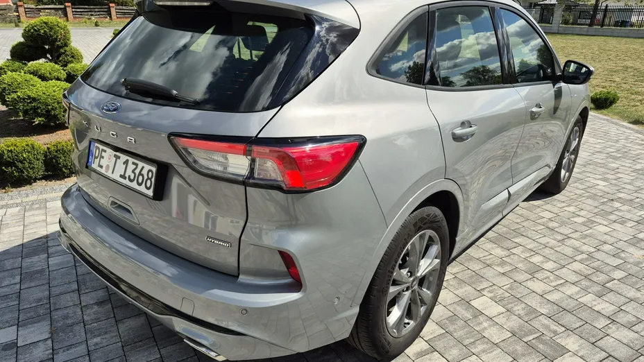 FORD Kuga -