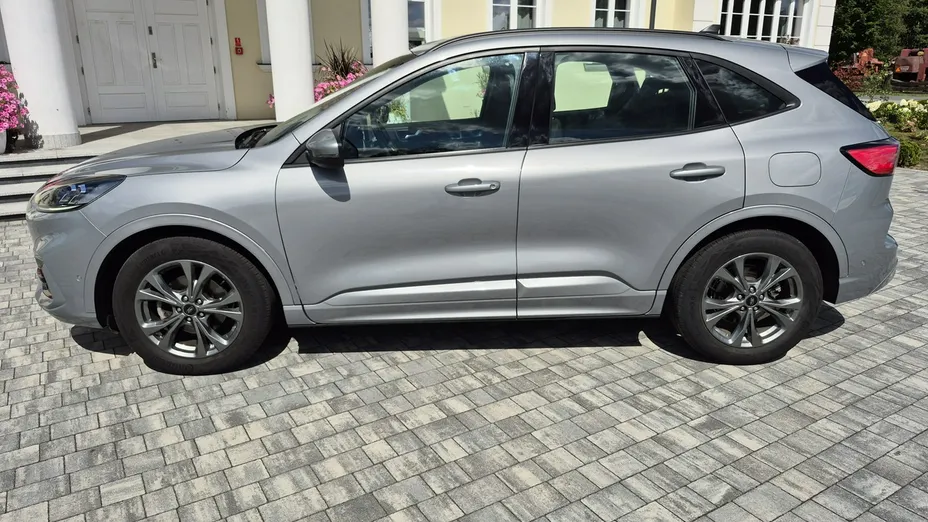 FORD Kuga -