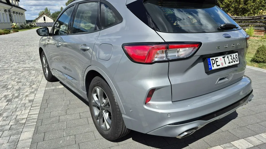 FORD Kuga -