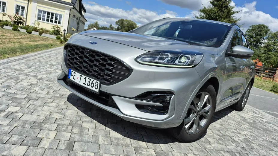 FORD Kuga -