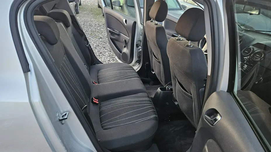 OPEL Corsa -
