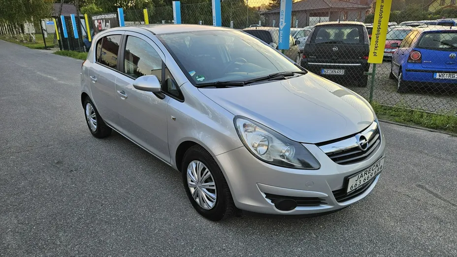 OPEL Corsa -