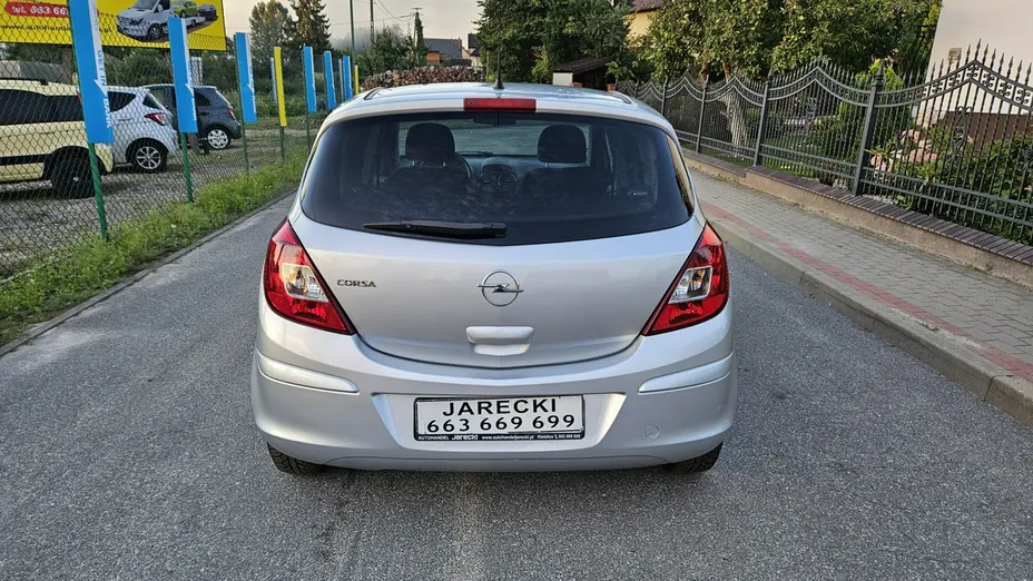 OPEL Corsa -