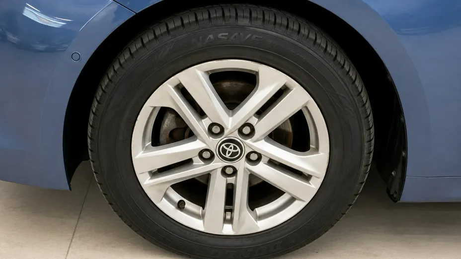 TOYOTA Corolla -