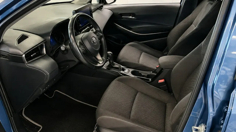 TOYOTA Corolla -
