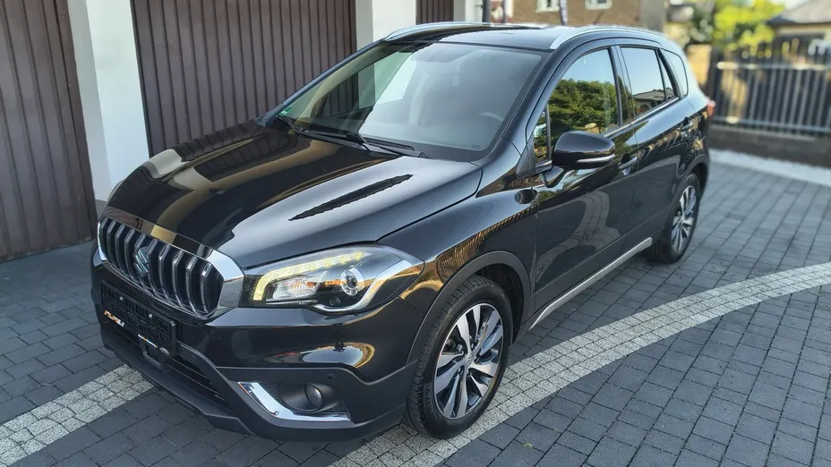 SUZUKI S-Cross -