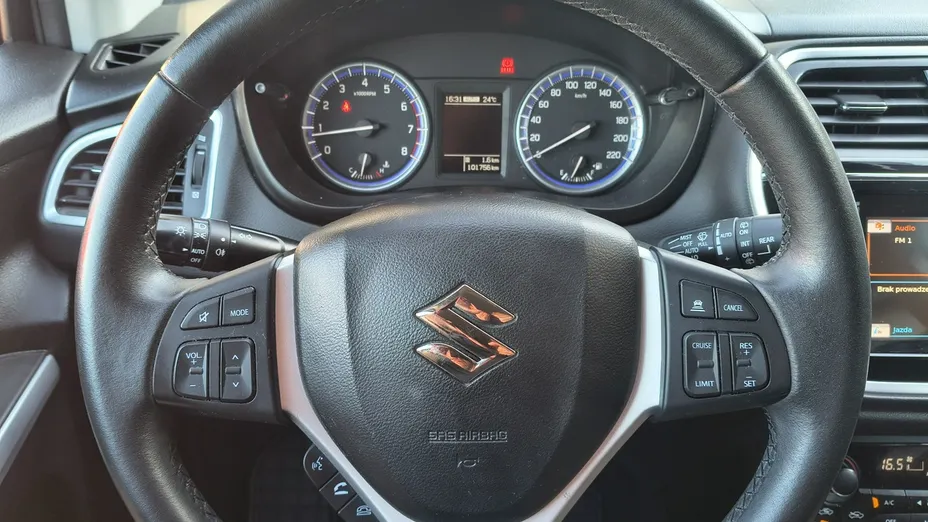 SUZUKI S-Cross -