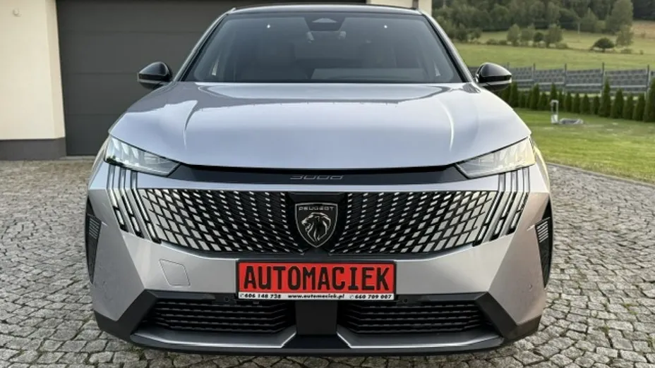 PEUGEOT 3008 -