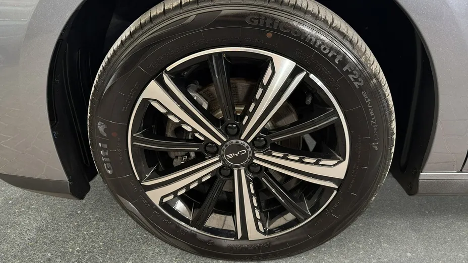 BYD Seal 5 -