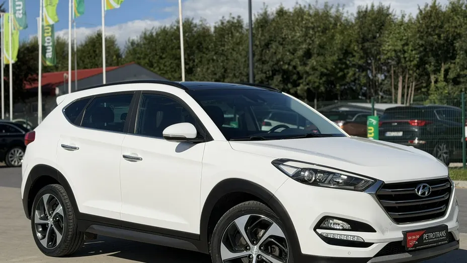 HYUNDAI Tucson -