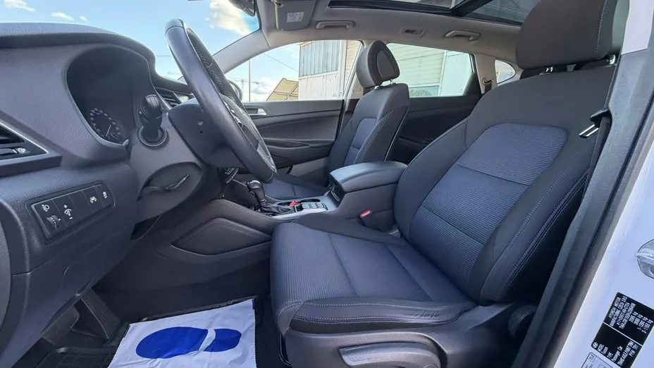 HYUNDAI Tucson -