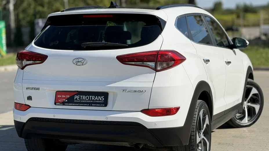 HYUNDAI Tucson -