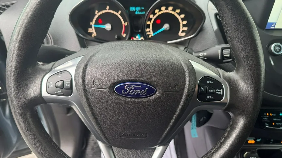FORD Tourneo Courier -