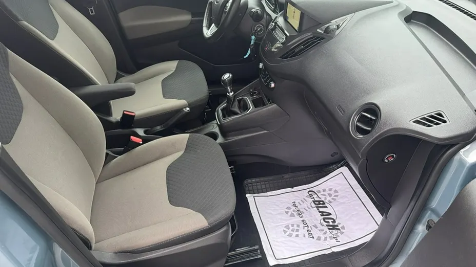 FORD Tourneo Courier -