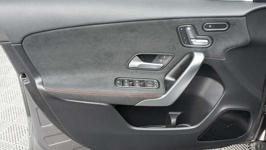 MERCEDES-BENZ A Klasa -