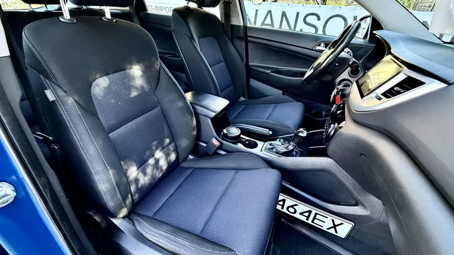 HYUNDAI Tucson -