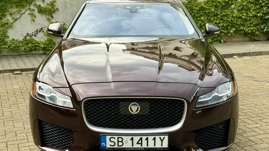 JAGUAR XF -