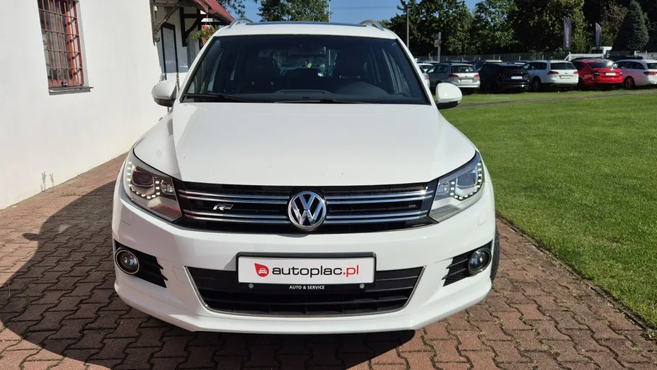 VOLKSWAGEN Tiguan -