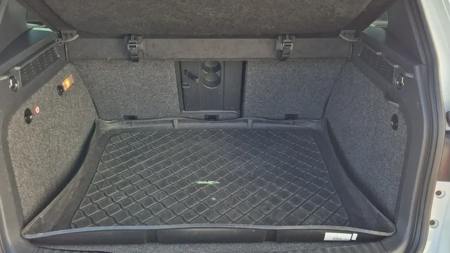 VOLKSWAGEN Tiguan -