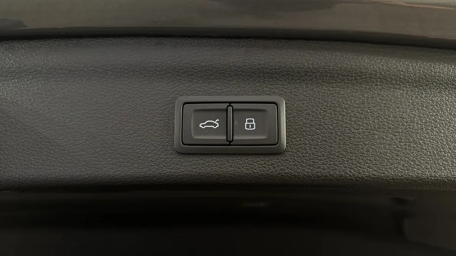 AUDI Q3 -