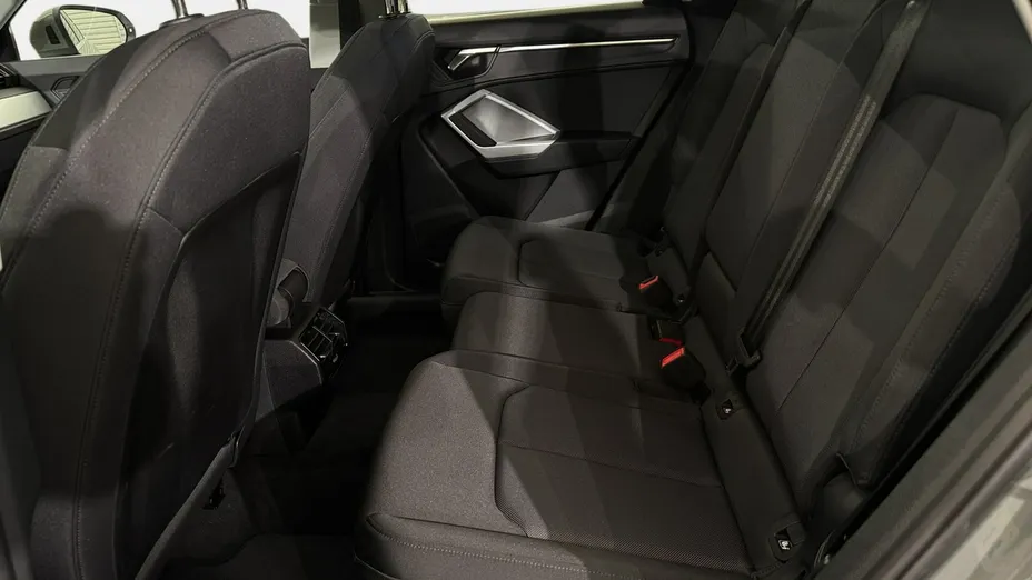 AUDI Q3 -