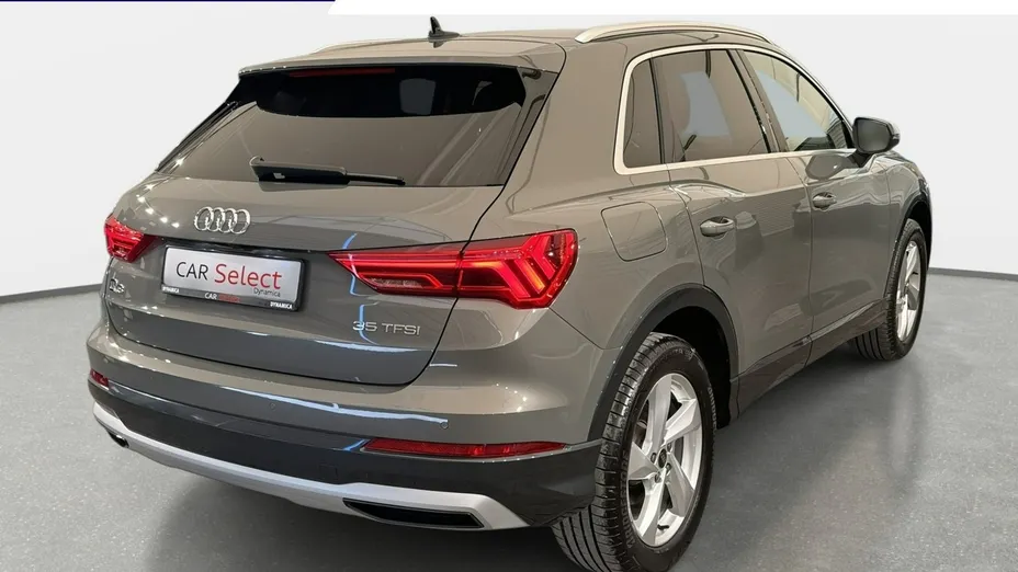 AUDI Q3 -