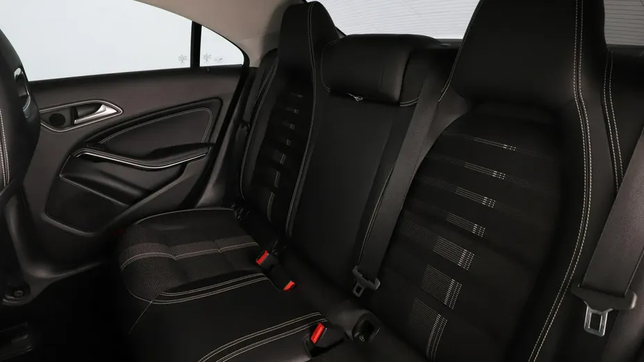 MERCEDES-BENZ CLA -