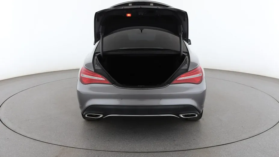 MERCEDES-BENZ CLA -