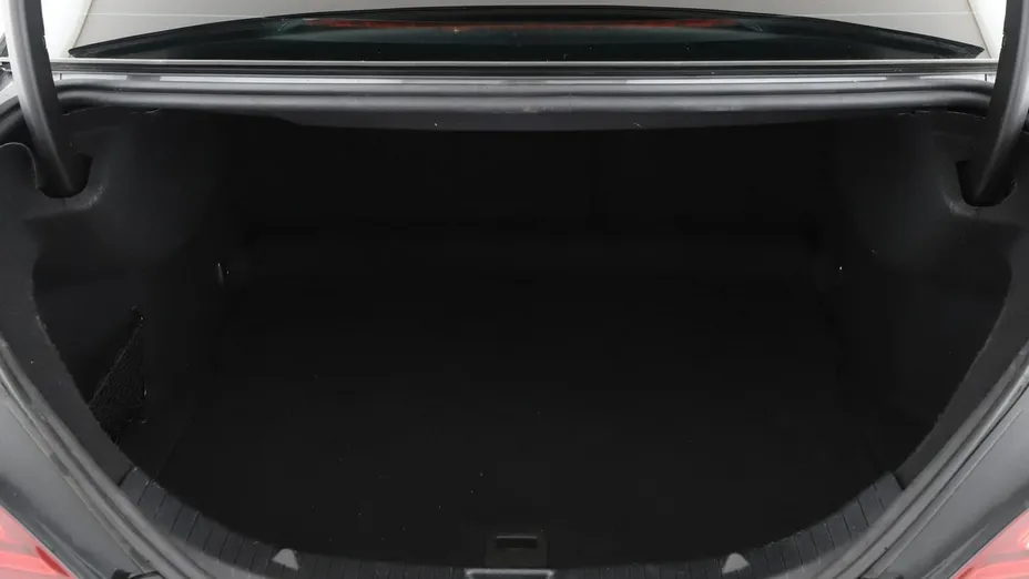 MERCEDES-BENZ CLA -