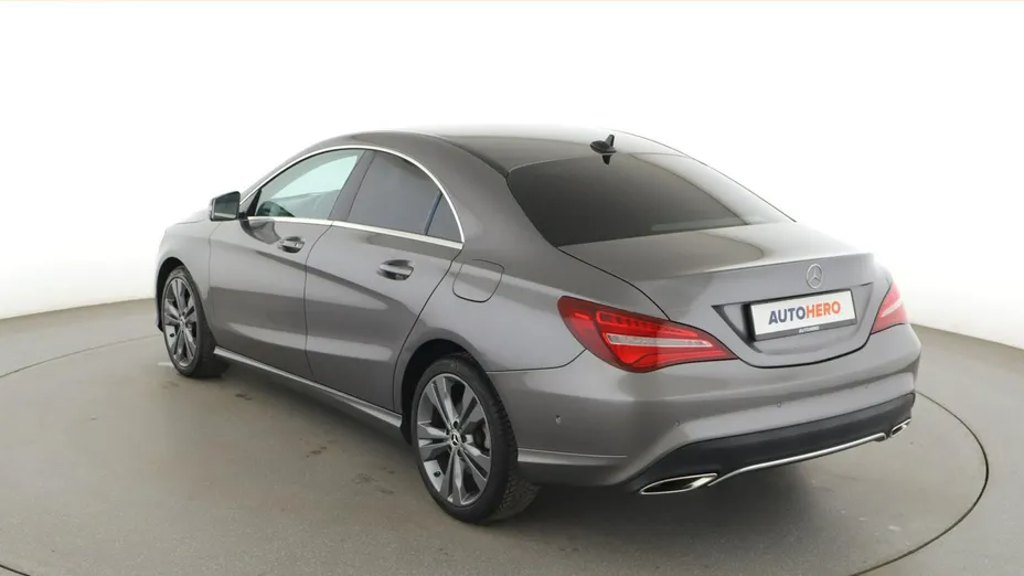 MERCEDES-BENZ CLA -