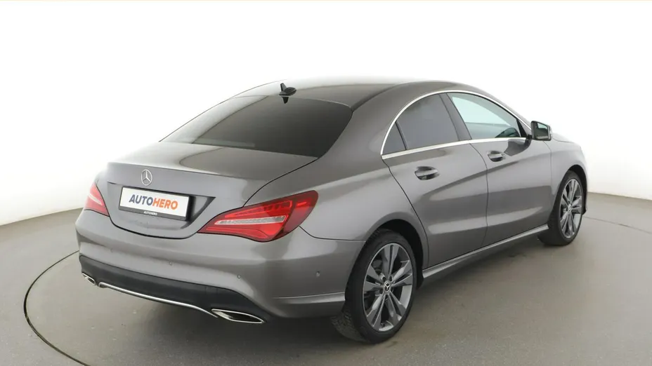MERCEDES-BENZ CLA -