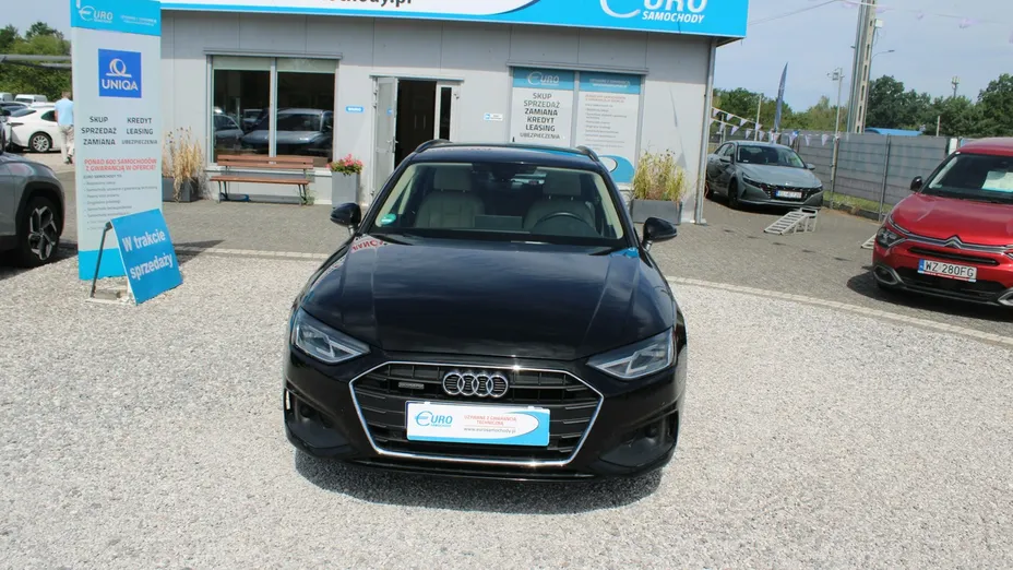 AUDI A4 -