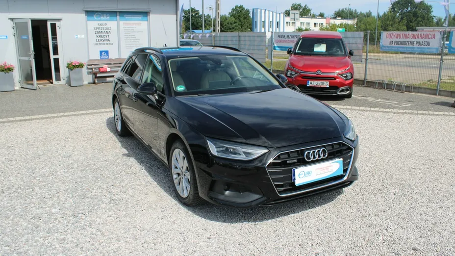 AUDI A4 -