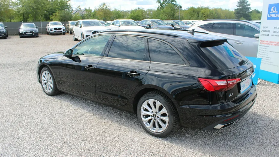 AUDI A4 -