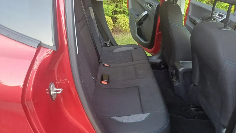 PEUGEOT 2008 -