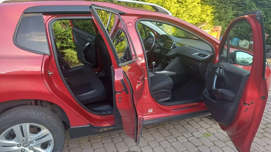 PEUGEOT 2008 -