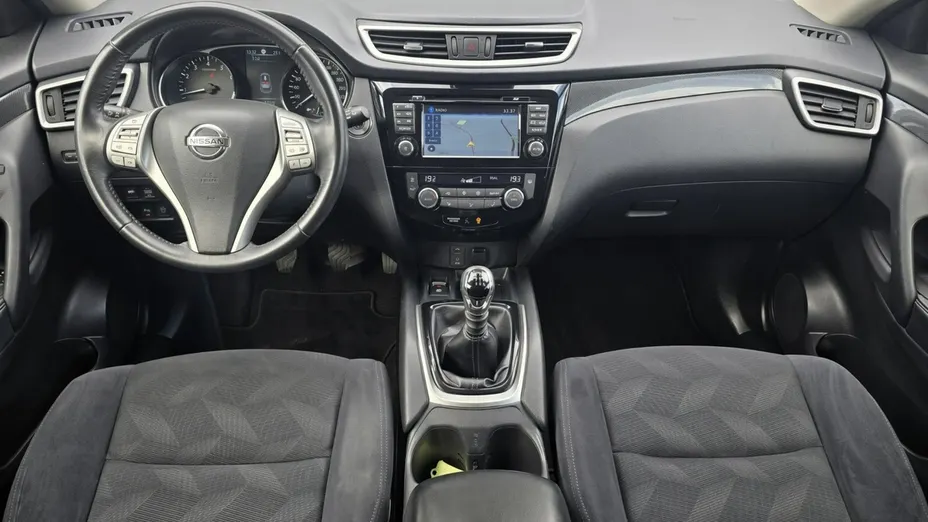 NISSAN X-Trail -