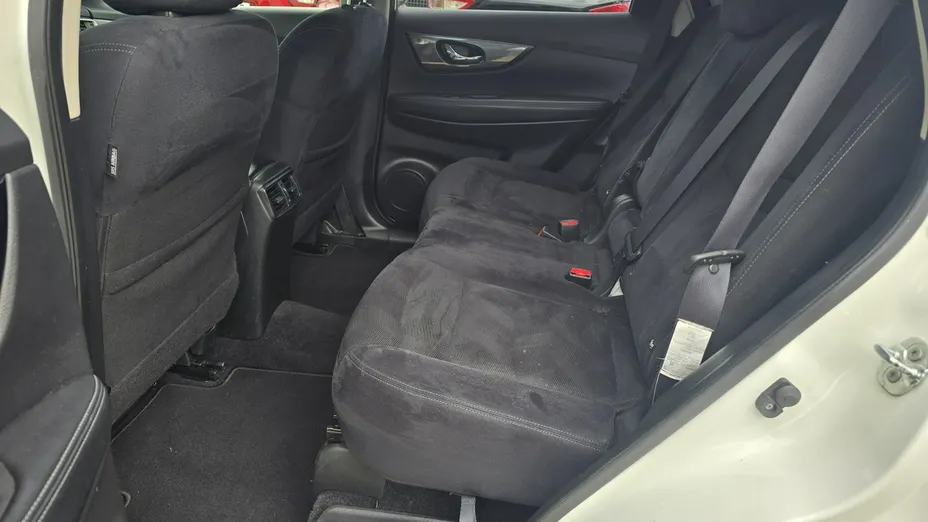 NISSAN X-Trail -