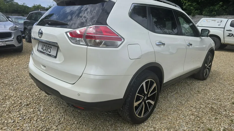 NISSAN X-Trail -