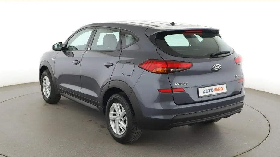 HYUNDAI Tucson -