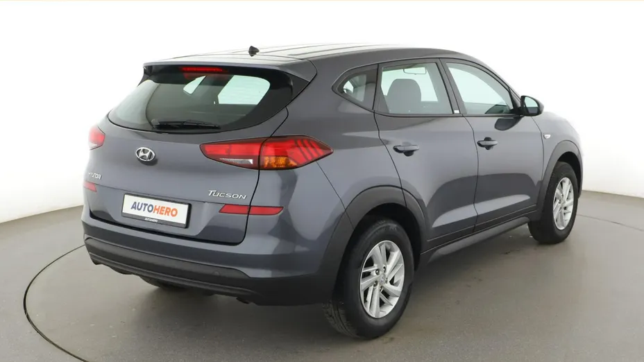 HYUNDAI Tucson -