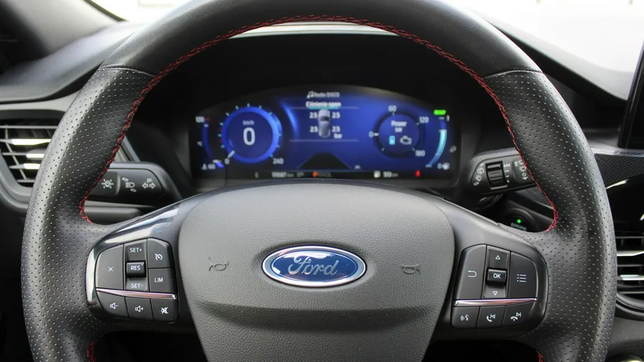 FORD Kuga -