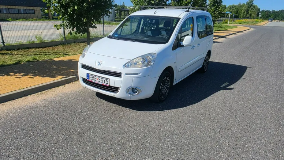 PEUGEOT Partner -