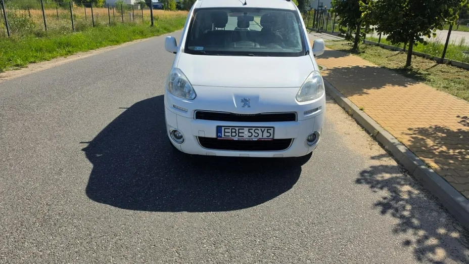 PEUGEOT Partner -