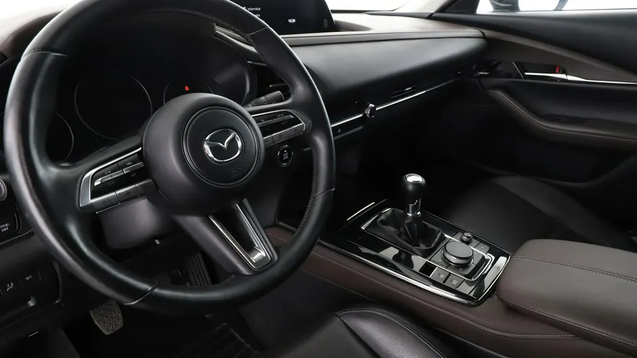 MAZDA CX-30 -