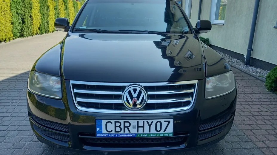 VOLKSWAGEN Touareg -