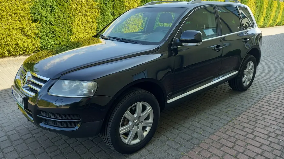 VOLKSWAGEN Touareg -