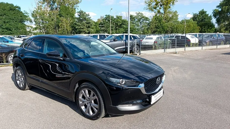 MAZDA CX-30 -