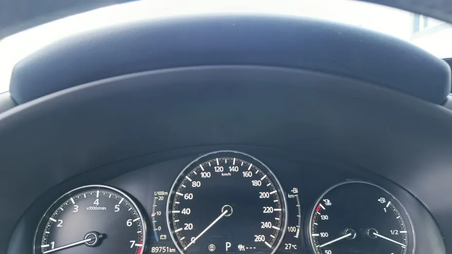 MAZDA CX-30 -